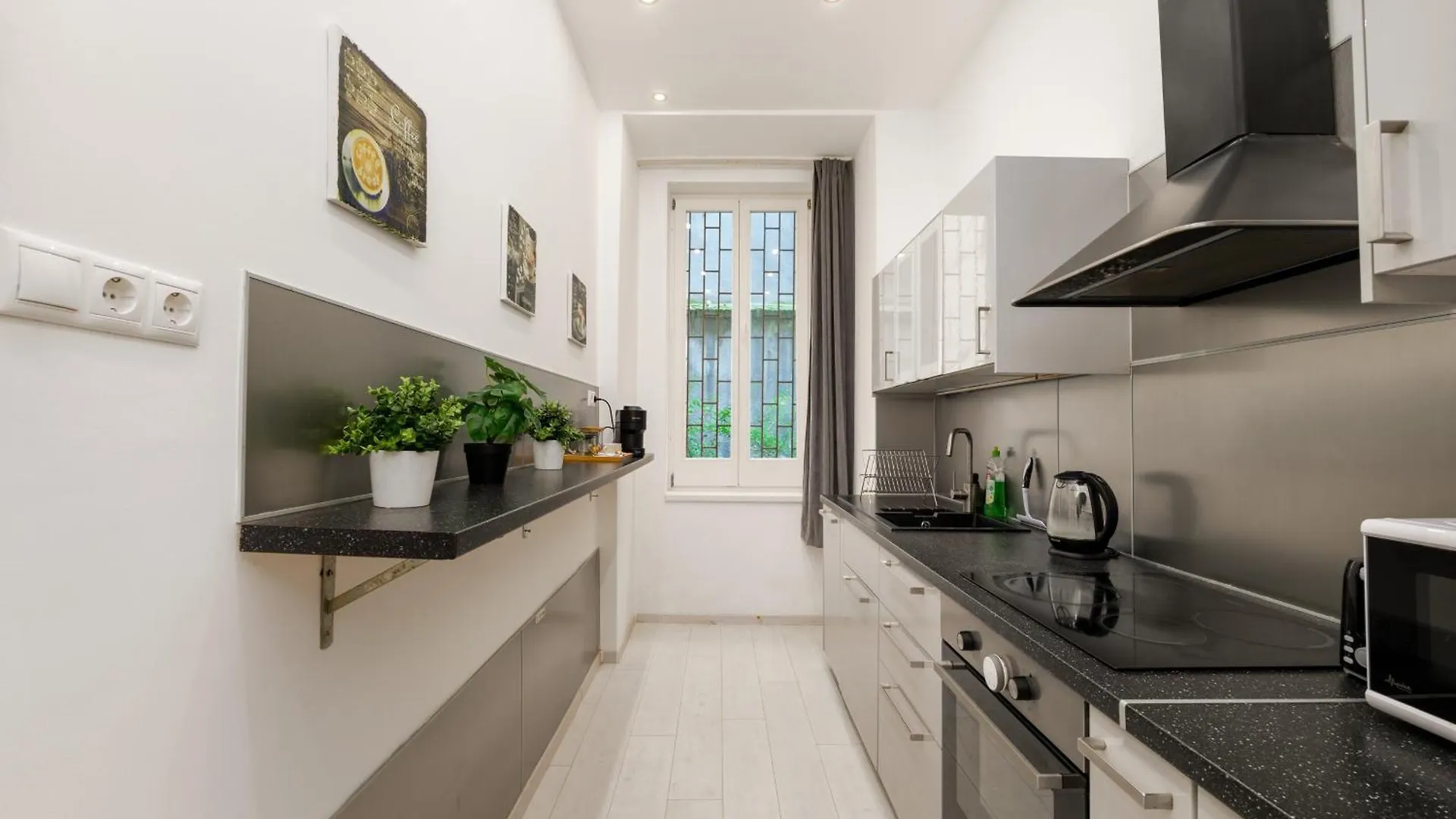 Cosy Home-Apartment In Liszt Ferenc Budapest 0*,  Hungary